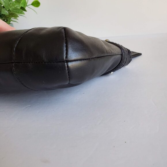 EUC Coach Daisy Leather Swingpack in Black (F49425) - Picture 6 of 15